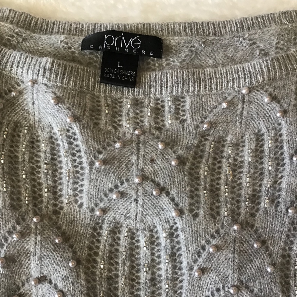 Prive Sweater - Picture 2 of 4